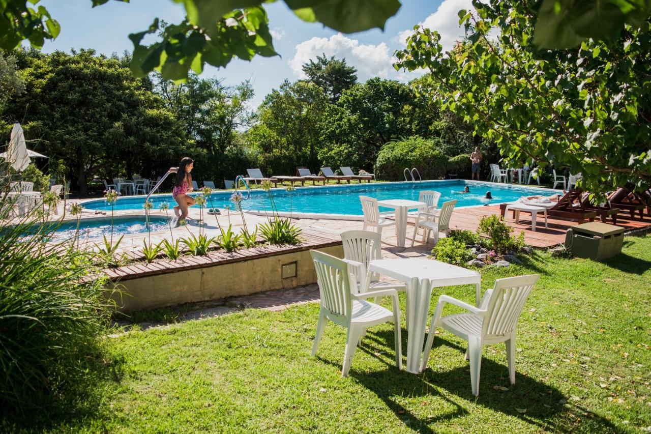 Hostal L' Hirondelle (Adults Only) La Falda Zewnętrze zdjęcie