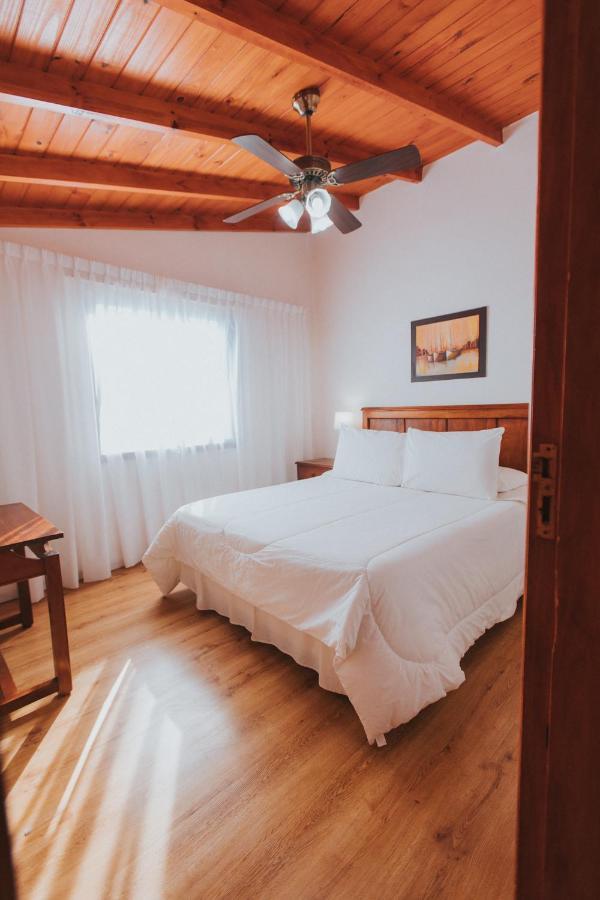 Hostal L' Hirondelle (Adults Only) La Falda Zewnętrze zdjęcie