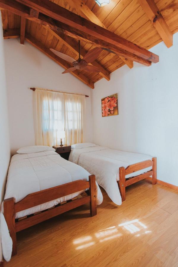 Hostal L' Hirondelle (Adults Only) La Falda Zewnętrze zdjęcie